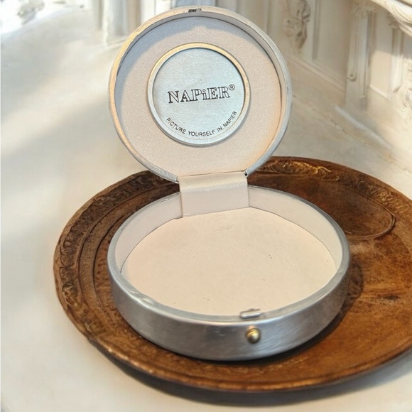 Napier Silver Snowflake Trinket Box - Picture 6 of 12